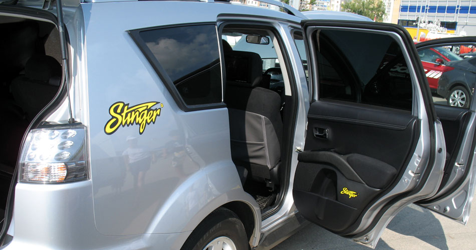 Автомобиль команды «Stinger» и «Pioneer»